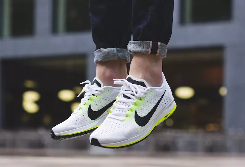 Nike Zoom Streak 6 Beyaz Siyah Volt