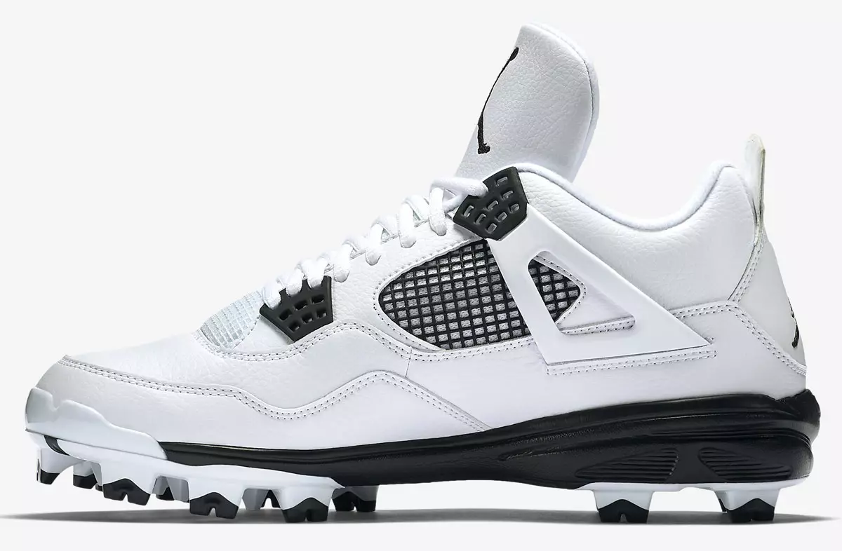 Air Jordan 4 Cleat valge must