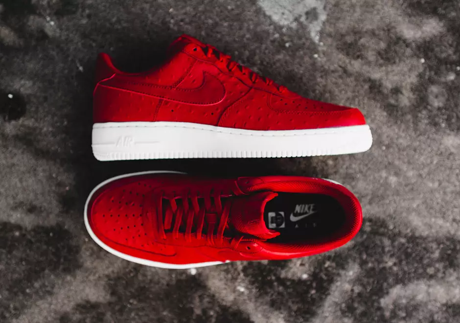 Nike Air Force 1 strauss melns sarkans