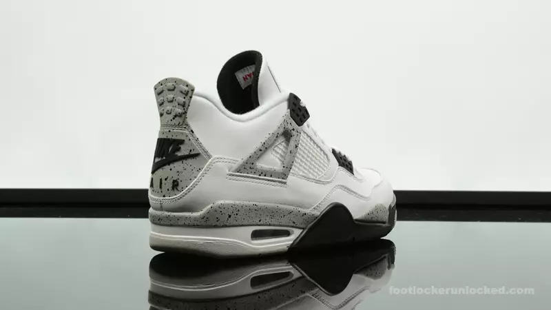 إعادة تخزين الأسمنت الأبيض Air Jordan 4 OG