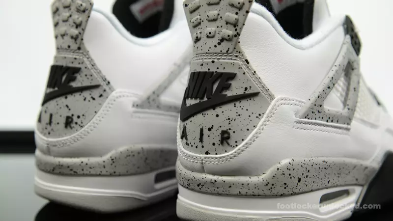 Semen Putih Air Jordan 4 OG Restock