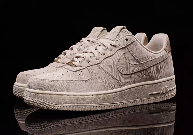 Замшевая сумка Nike Air Force 1 Low премиум-класса