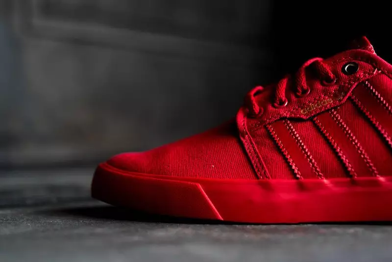 Adidas Seeley Scarlet Red