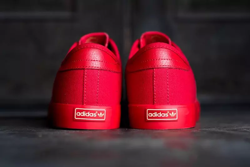 adidas Seeley rojo escarlata