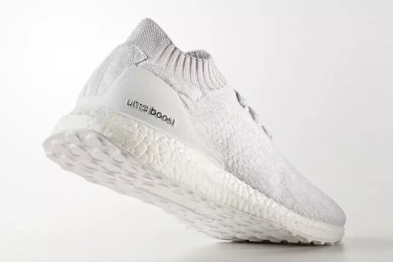 Ngày phát hành adidas Ultra Boost Uncaged Triple White 2.0