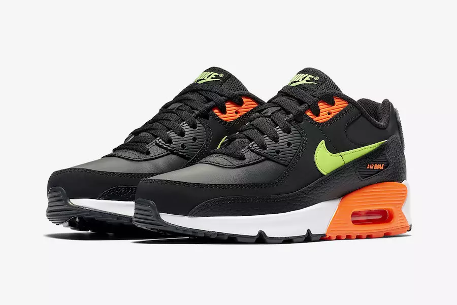 Nike thêm Vibes Halloween vào Air Max 90 này