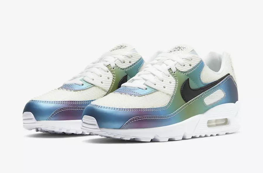 Clúdaíonn Nike The Air Max 90 Le Bubbles agus Iridescence