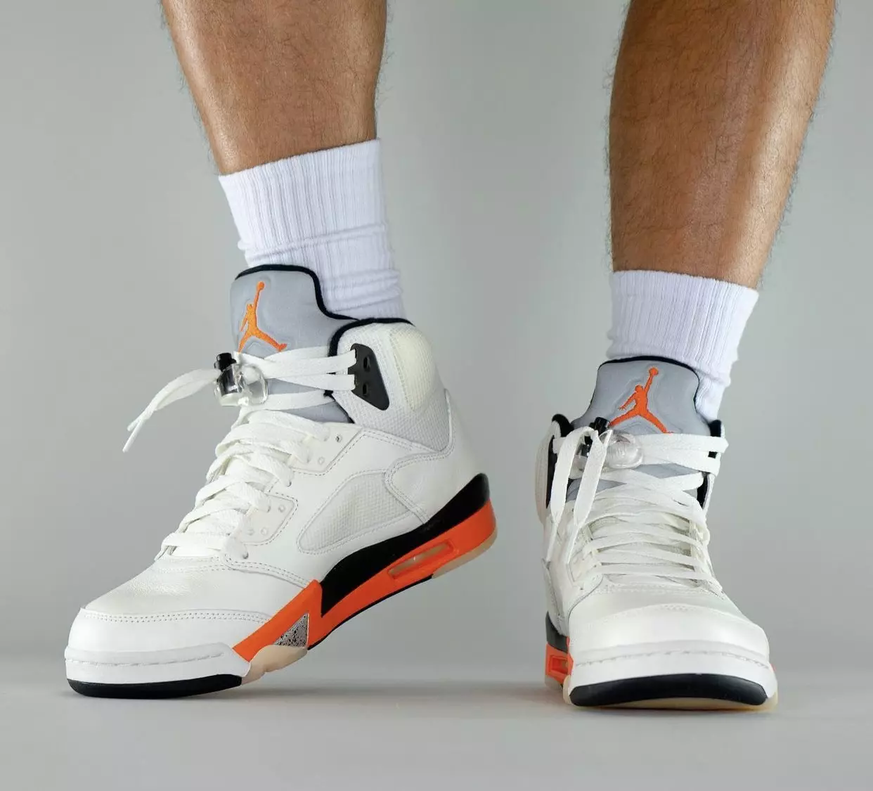 Air Jordan 5 Shattered Backboard Orange Blaze DC1060-100 تاريخ الإصدار على القدمين