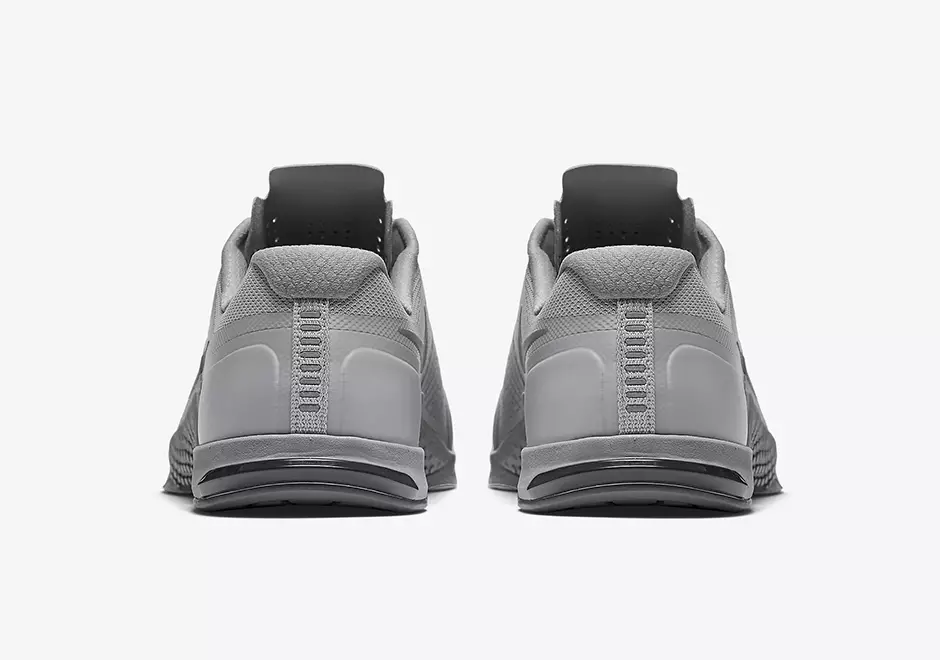 Nike Metcon 2 သည် Steel Wolf Grey ကဲ့သို့ ခိုင်မာသည်။