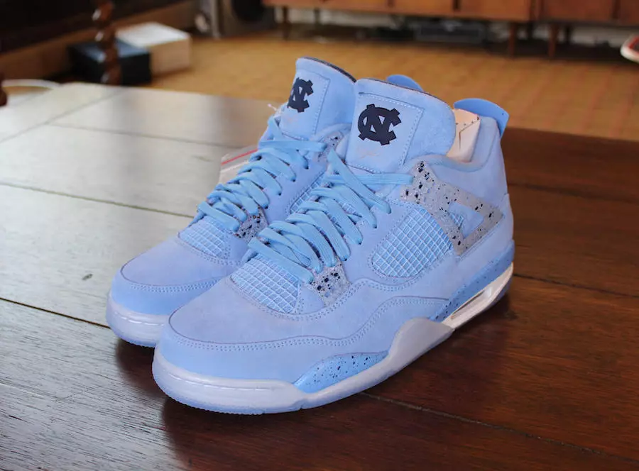 Air Jordan 4 UNC 2019 PE