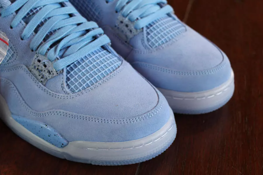 Aer Jordan 4 UNC 2019 PE