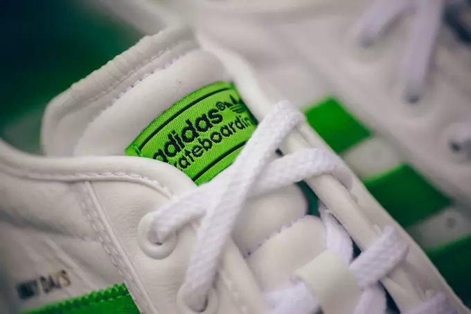 Adidas Adi-Ease Premium išvykos diena