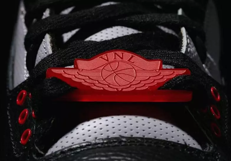 Nike му го дава овој подарок на вработените во Air Jordan Going Away