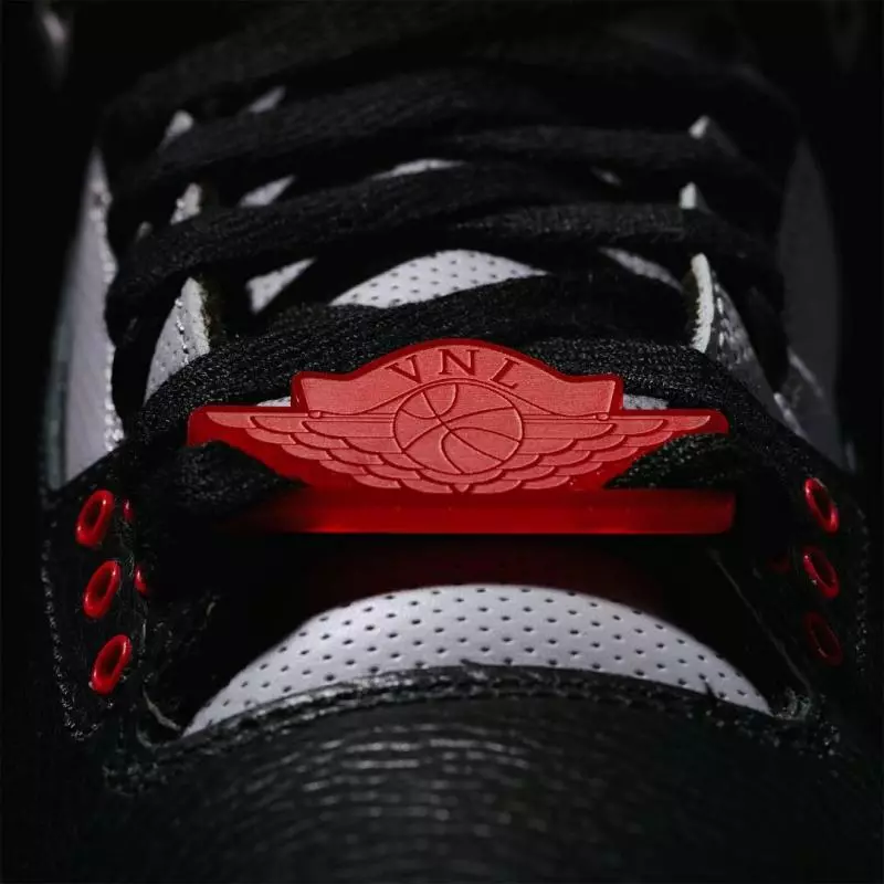 Air Jordan 3 VNL Wings andando via regalo