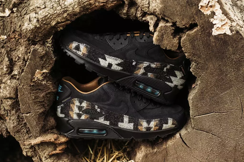 Nike Sportswear Pendleton Pack