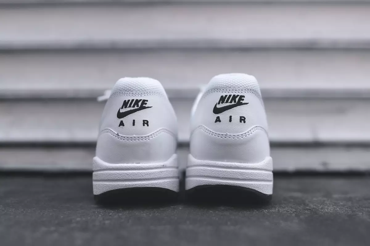 Nike Air Max 1 Essential White Black