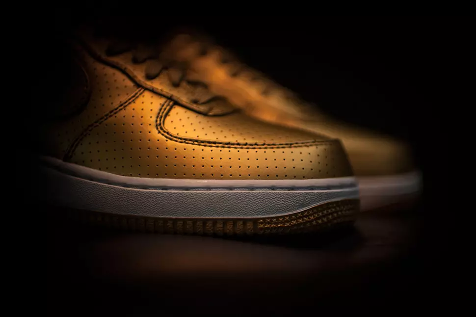 Nike Air Force 1 07 LV8 Olympia-Gold