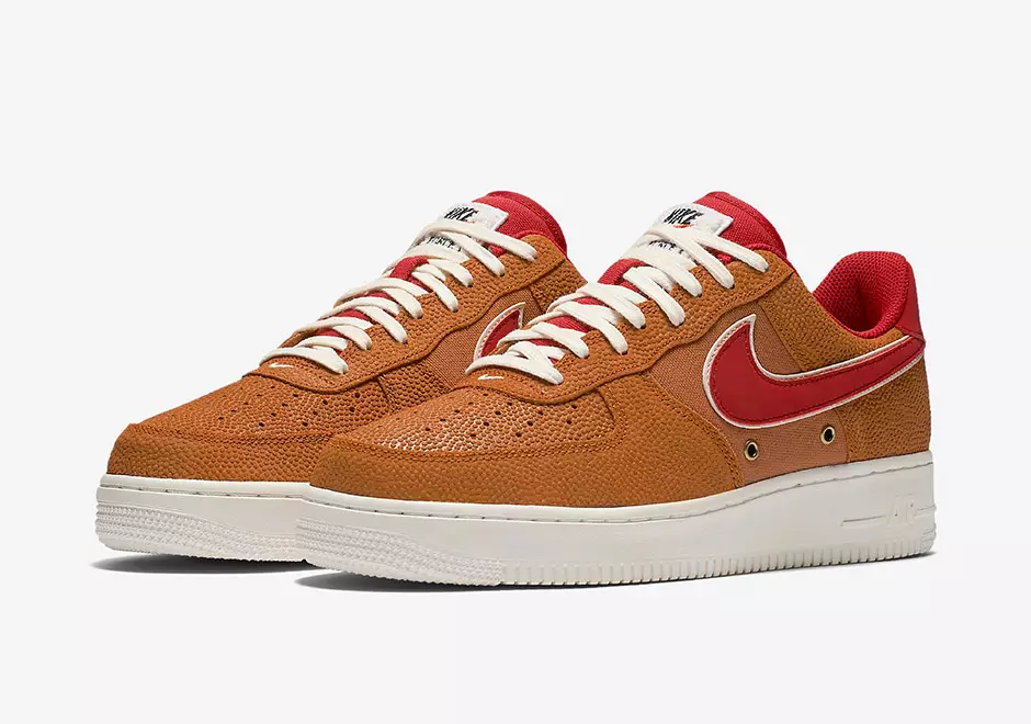 Nike Air Force 1 Low med krokodillepreget skinn