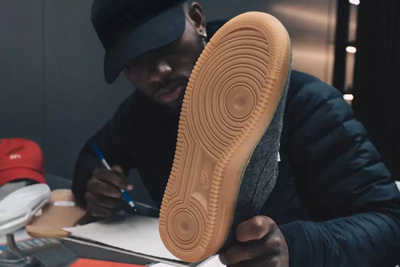 Bryson Tiller projektoi Nike Air Force 1 të tij të frymëzuar nga Muhamed Ali