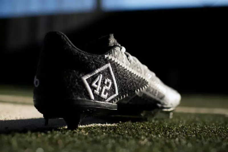 adidas Jackie Robinson Cleats