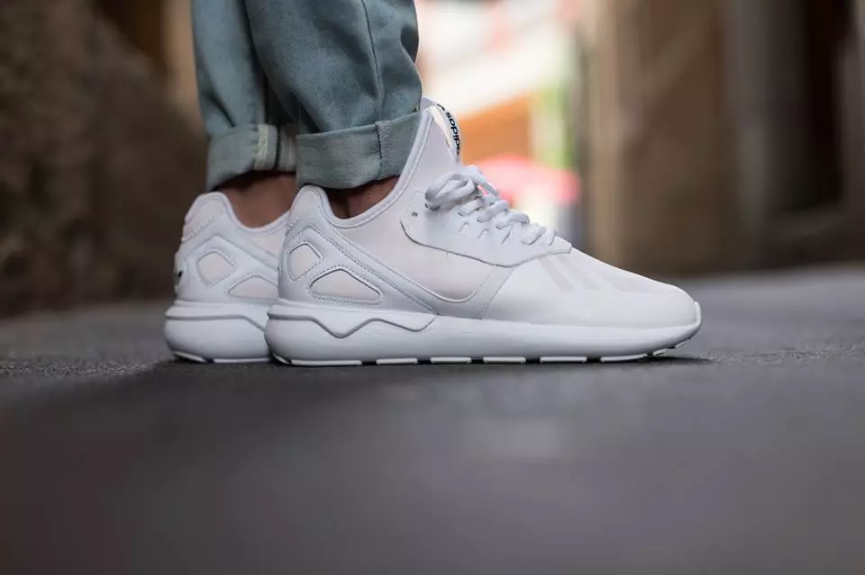 حذاء adidas Tubular Runner أبيض أسود