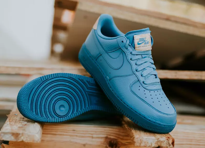 Nike Air Force 1 07 LV8 azul ahumado