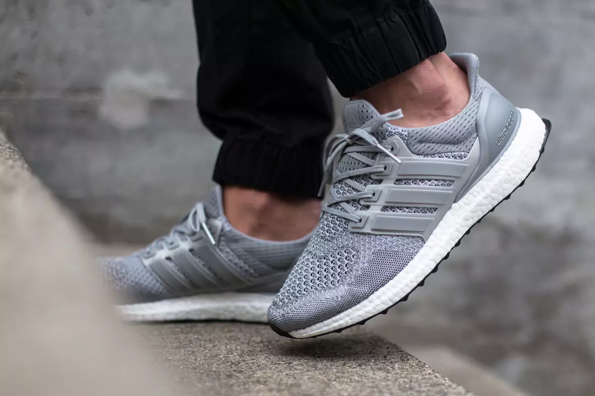 adidas Ultra Boost ვერცხლისფერი