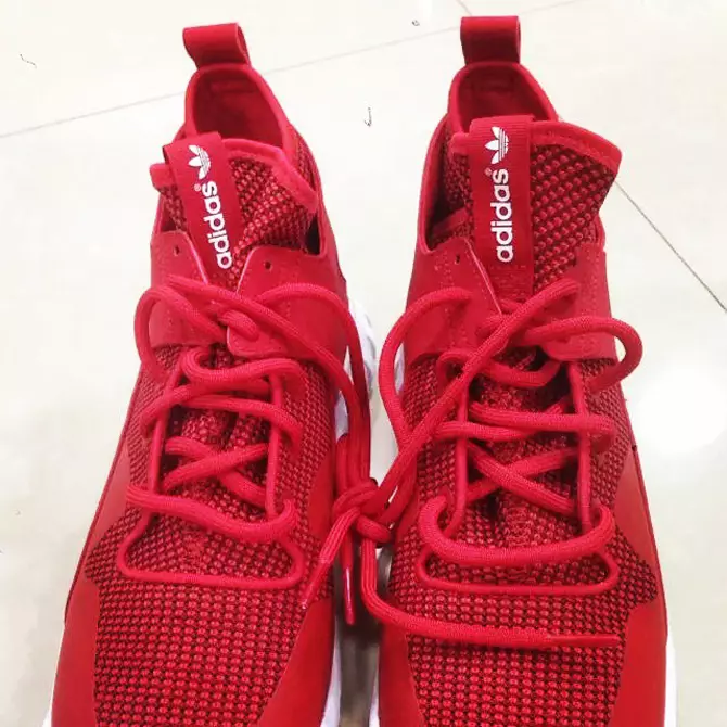 adidas Tubular Trainer အနီရောင် အဖြူရောင်