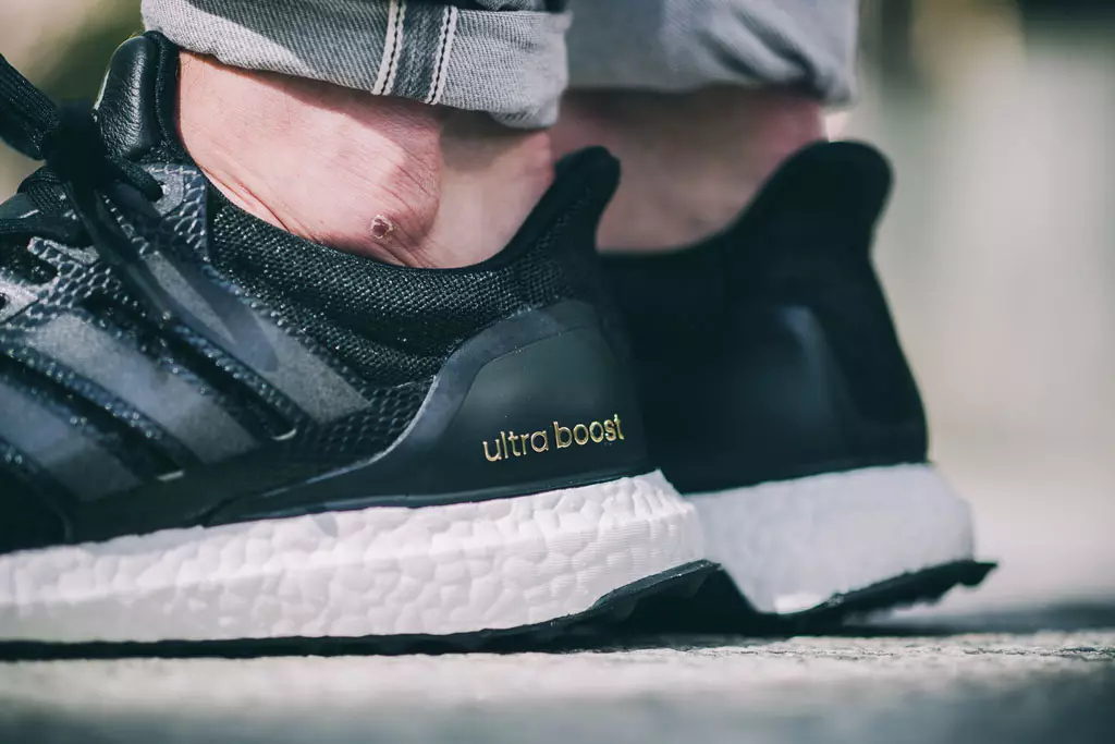 adidas Ultra Boost Schwarzes Kollektiv