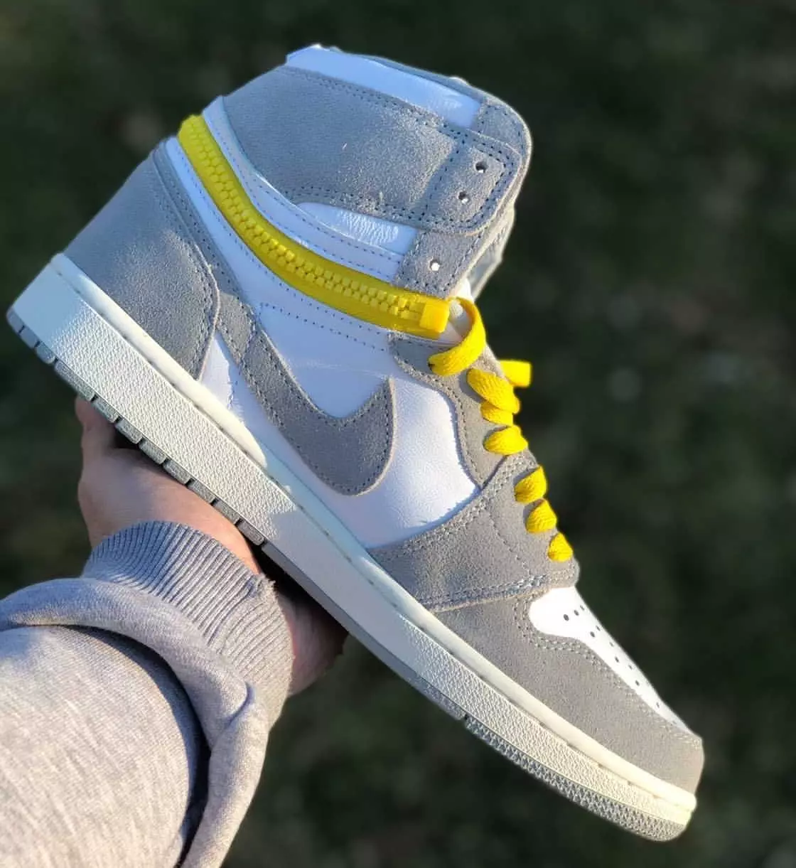 Air Jordan 1 Switch Light savunharmaa CW6576-100 Julkaisupäivä