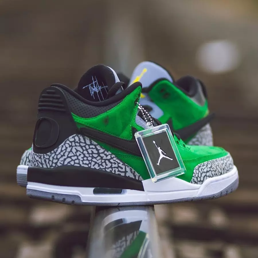 Oregon Ducks Air Jordan 3 Тинкер