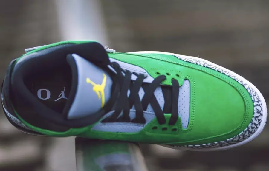 Oregon Ducks Air Jordan 3 Тинкер