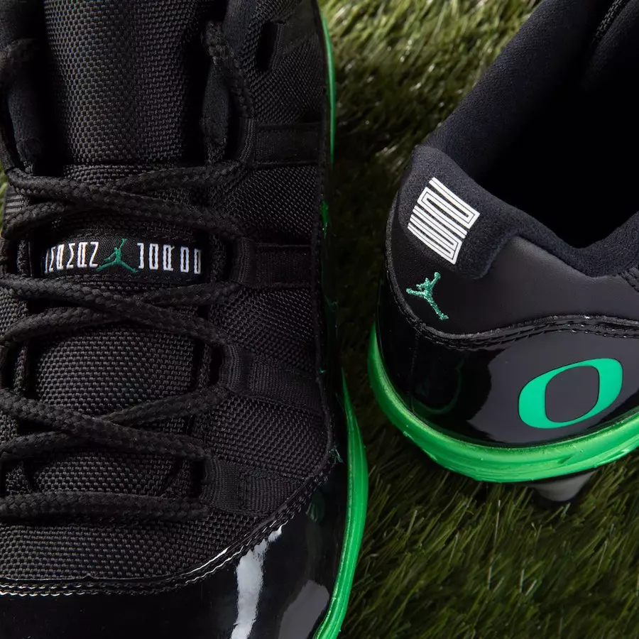 Oregon Ducks Air Jordan 11 Fußballschuhe