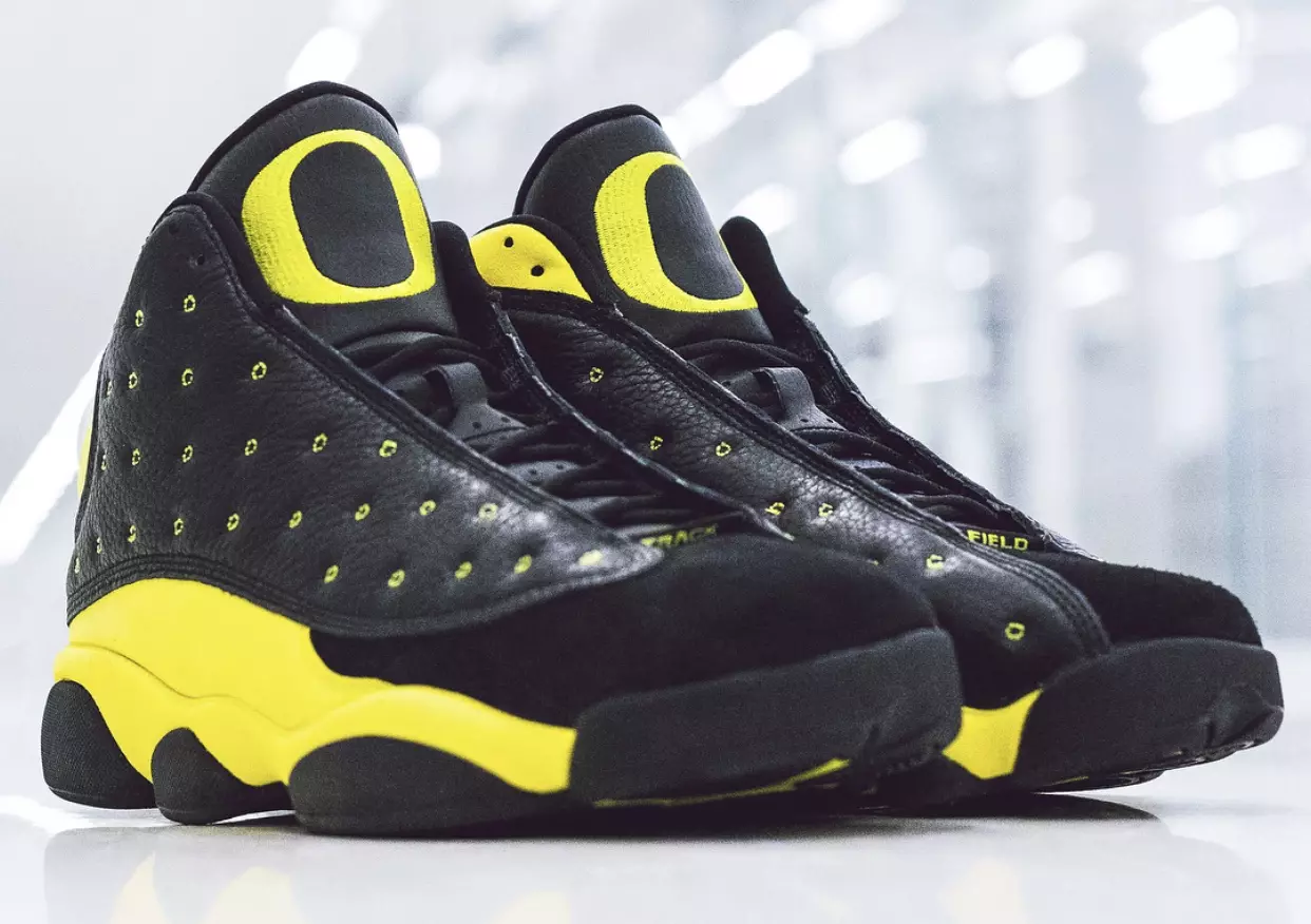 Air Jordan 13 PE Oregon Lekkoatletyka