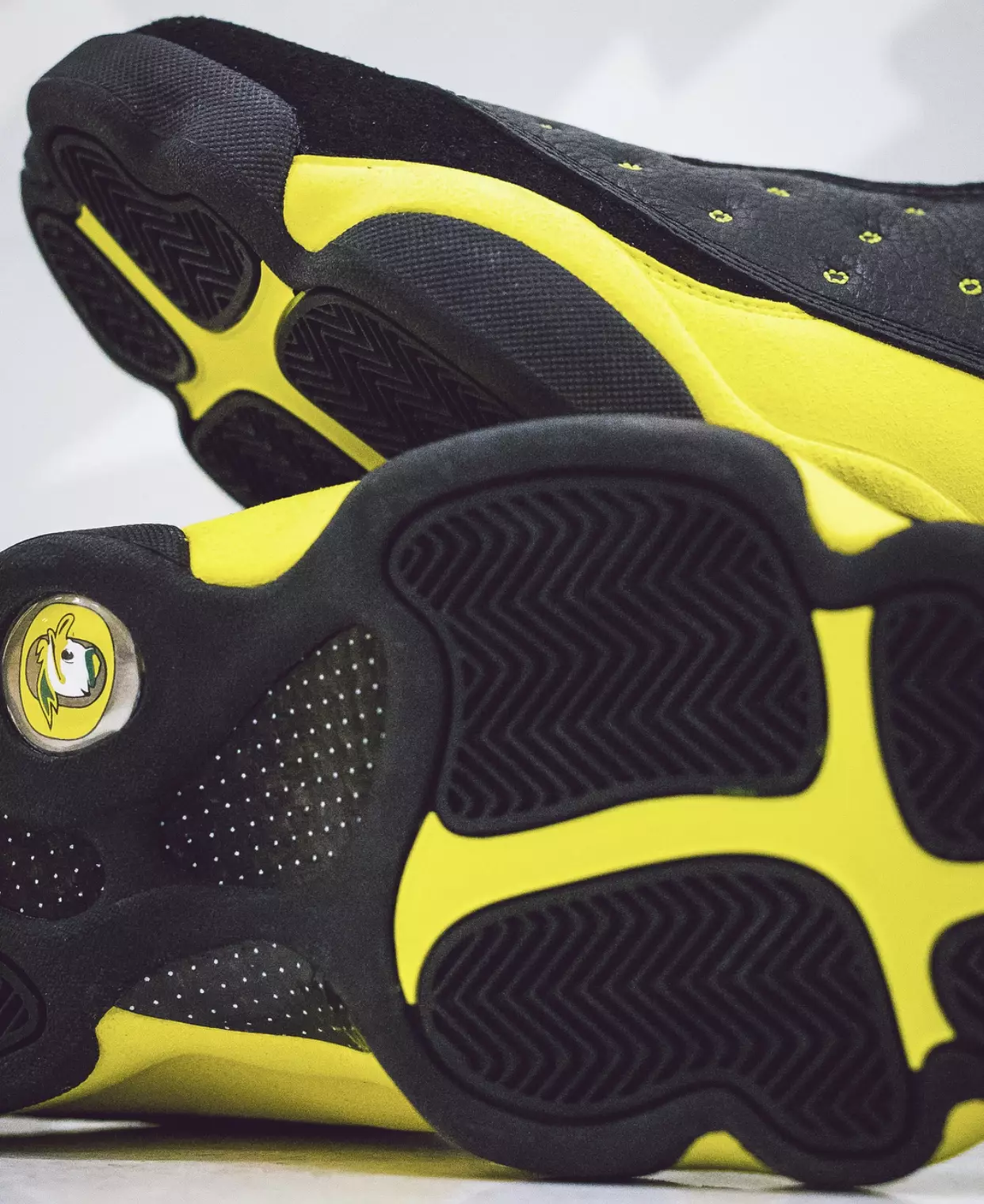 Lintasan dan Lapangan Air Jordan 13 PE Oregon