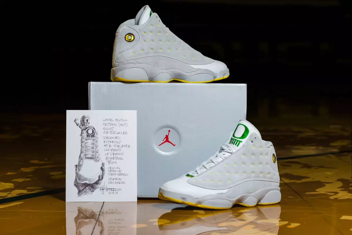 Air Jordan 13 Oregon Ducks Grey Suede PE