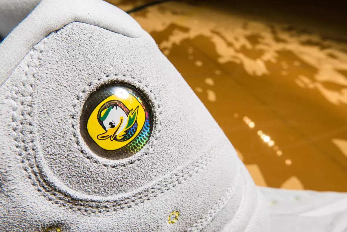 Air Jordan 13 Oregon Ducks Grey Suede PE