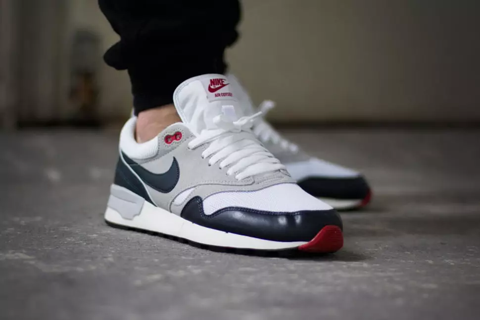 Nike Air Odyssey OG Hvit Obsidian Grå Rød