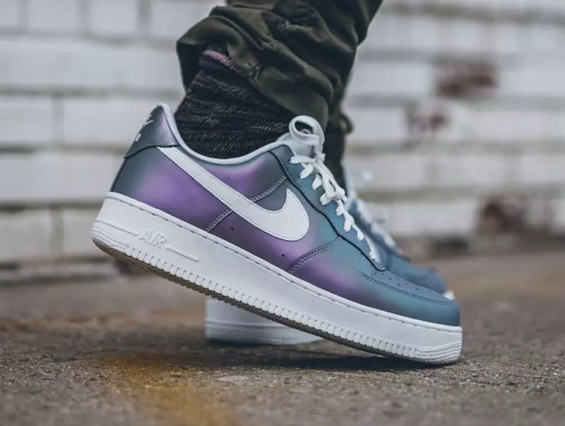 Nike Air Force 1 07 LV8 Iced Lelà 823511-500