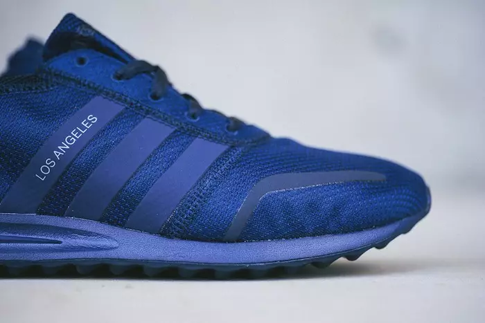 Adidas Los Angeles Dark Blue — это последний релиз adidas Originals и их силуэта в Лос-Анджелесе для теплых летних месяцев.