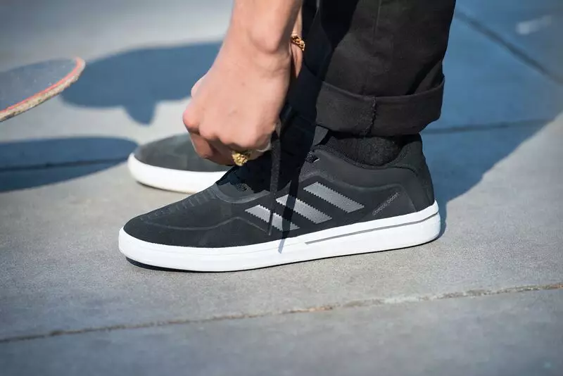 adidas Skateboarding Dorado ADV Treisiú