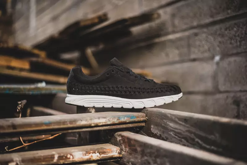 Nike Mayfly Woven