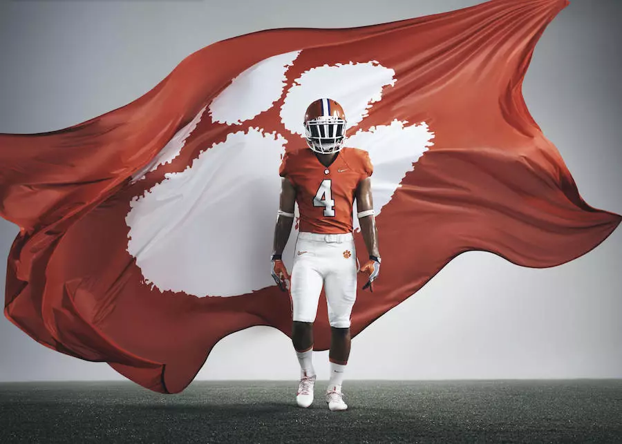 Nike College Football 2015 uniformer