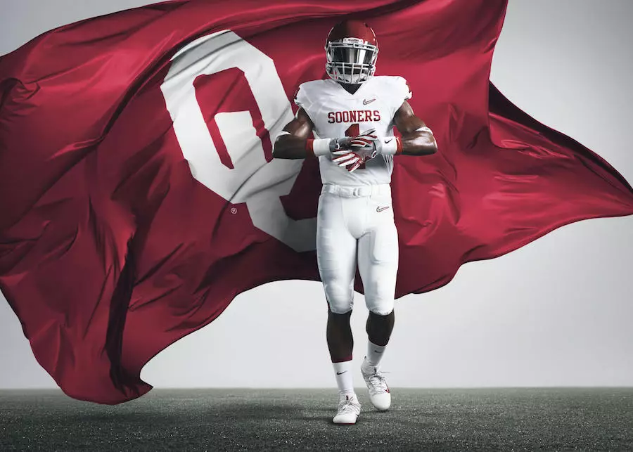 Nike College Football 2015 uniformer