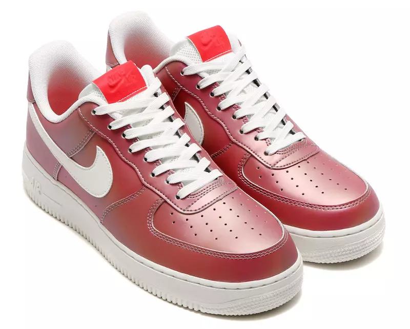 Nike Air Force 1 07 Pacáiste Iridescent LV8 Dáta Eisiúna Track Red