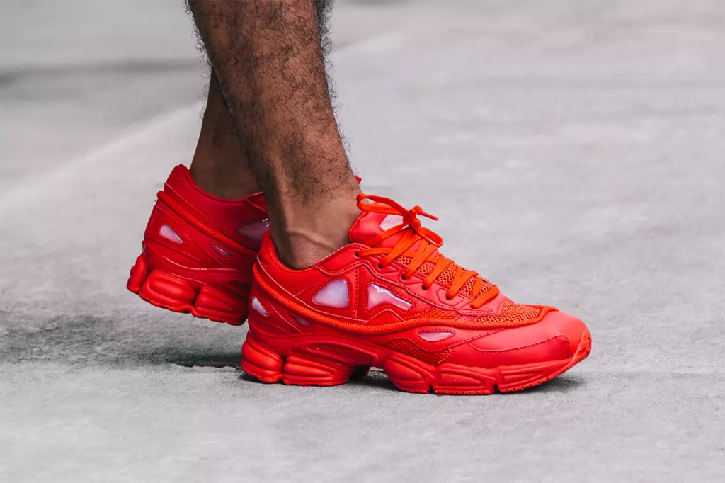 Raf Simons x adidas Consortium Ozweego 2 Rojas