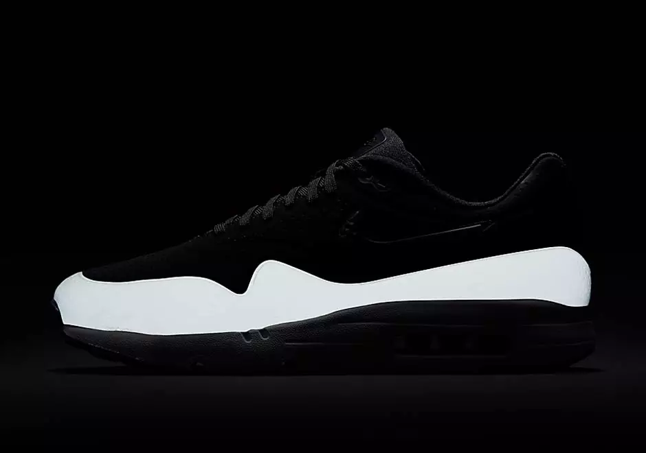 Nike Air Max 1 Ultra Moire შავი თეთრი