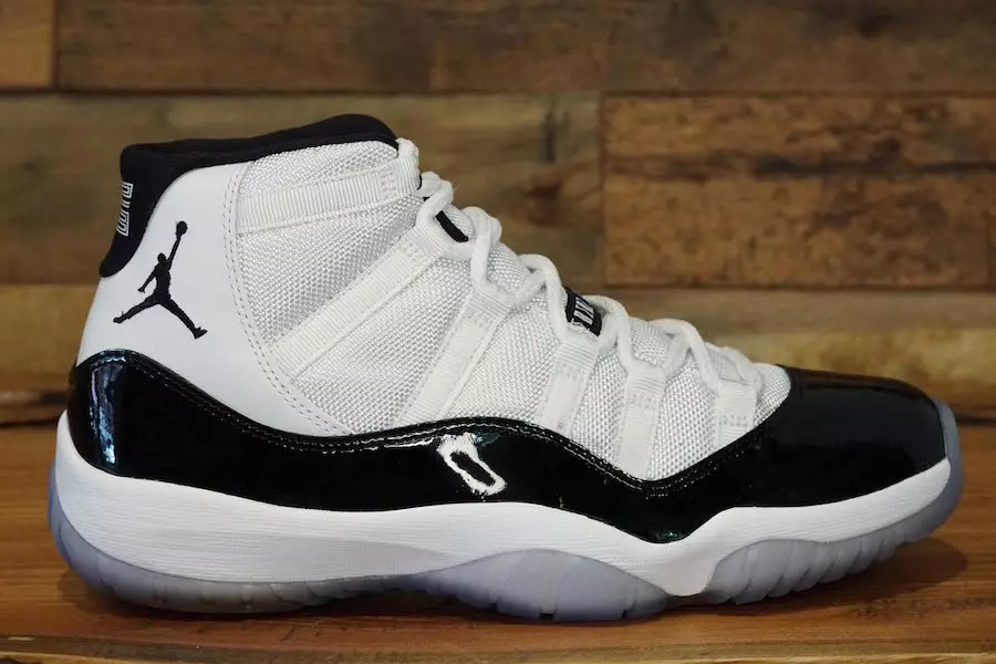 „Air Jordan 11 Concord“.