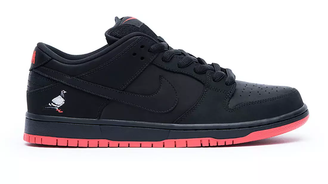 Staple Nike SB Dunk Low 2017 წელი