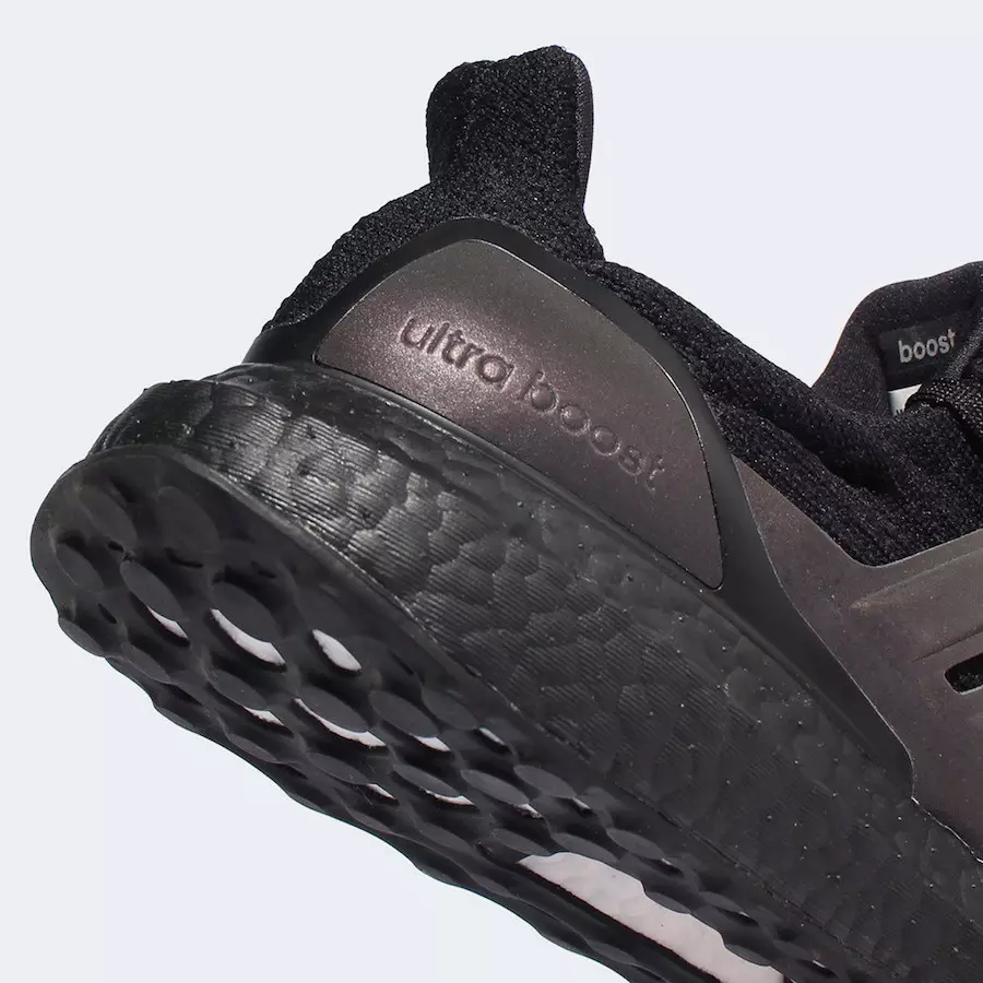 אַדידאַס Ultra Boost XENO CL5396 מעלדונג טאָג